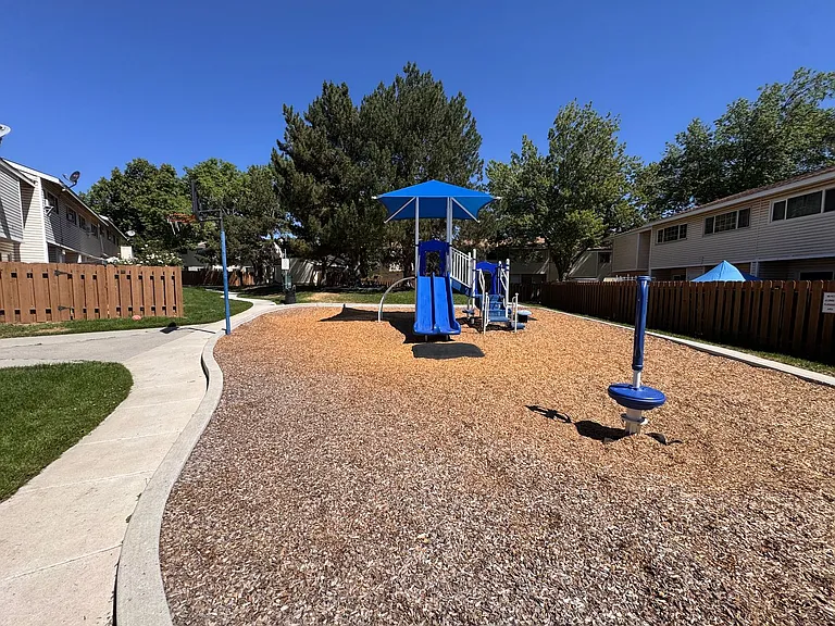 3502 Willow Hills Cir — Photo 16