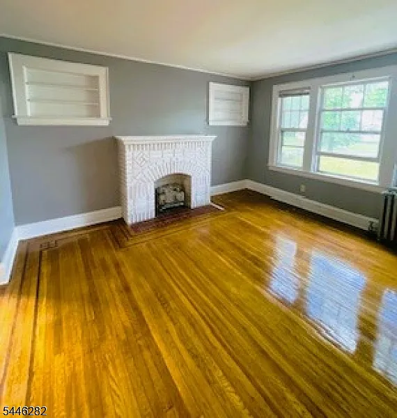 2 bed, 1.0 bath, $2,000 — Photo 2