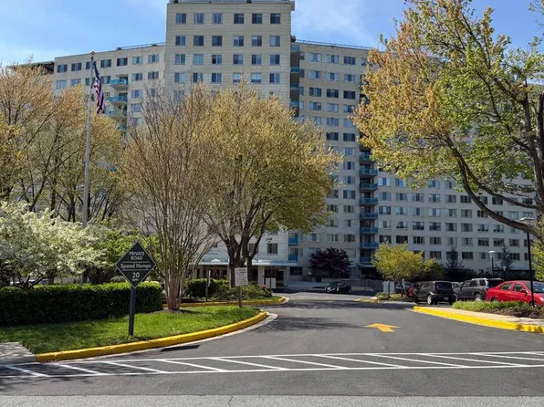 10500 Rockville Pike Unit M11, Rockville, MD 20852