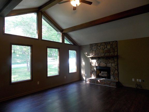5th image of 308 Dartmouth Dr