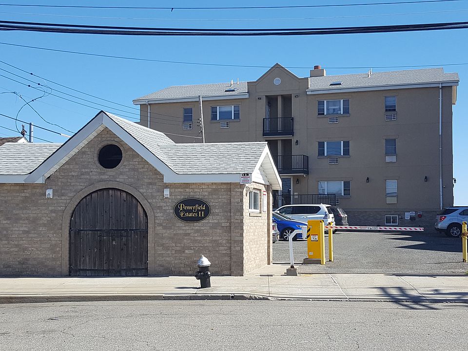 1st image of 24 Pennyfield Ave APT 2E
