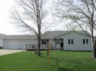 908 4th St, Sloan, IA 51055