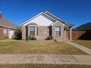 1009 SW 24th St, Moore, OK 73170