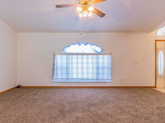 2nd image of 2049 Claremont Dr