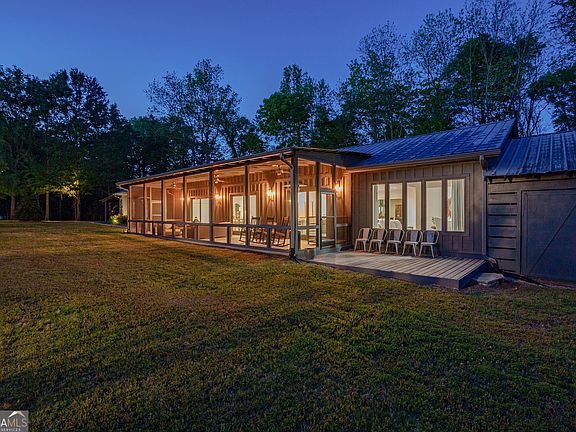 2nd image of 235 Glades Rd