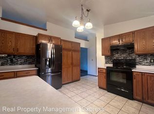 4409 E 20th St, Sioux Falls, SD 57103