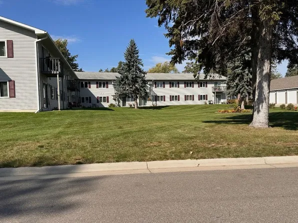 203 Ross Pl N APT 104, Walker, MN 56484