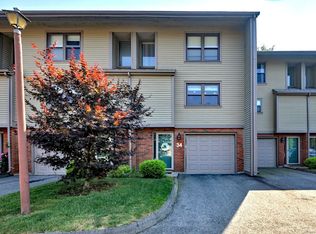 34 Metacomet Dr UNIT 34, Meriden, CT 06450