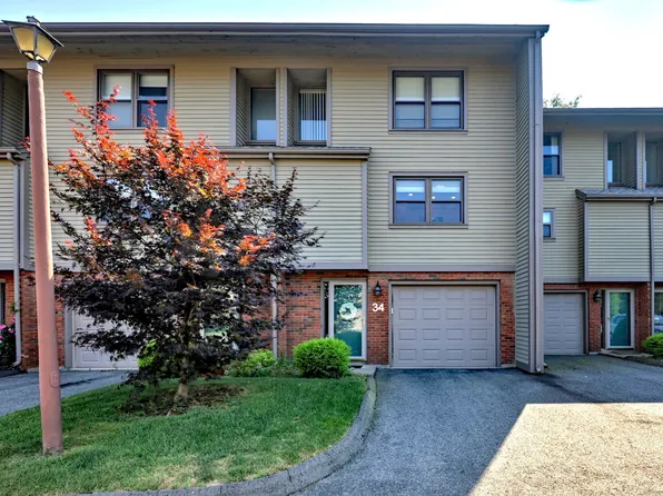 34 Metacomet Drive #34, Meriden, CT 06450