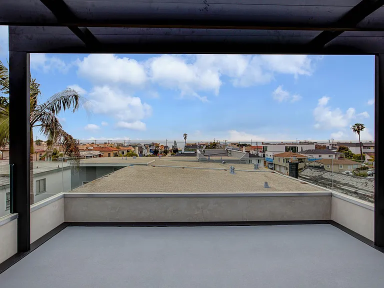 1702 Hermosa Ave #10 — Photo 25