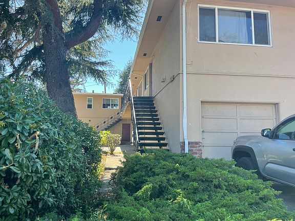 2nd image of 525 E Poplar Ave #4