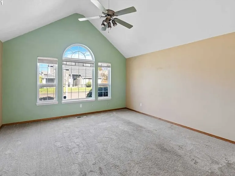 10101 NE 55th Ave — Photo 5