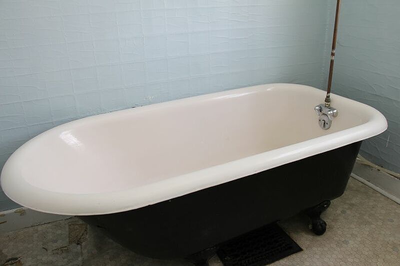 2nd image of 3705 University Ave APT 5