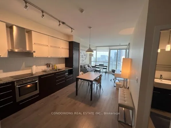770 Bay St, Toronto, ON