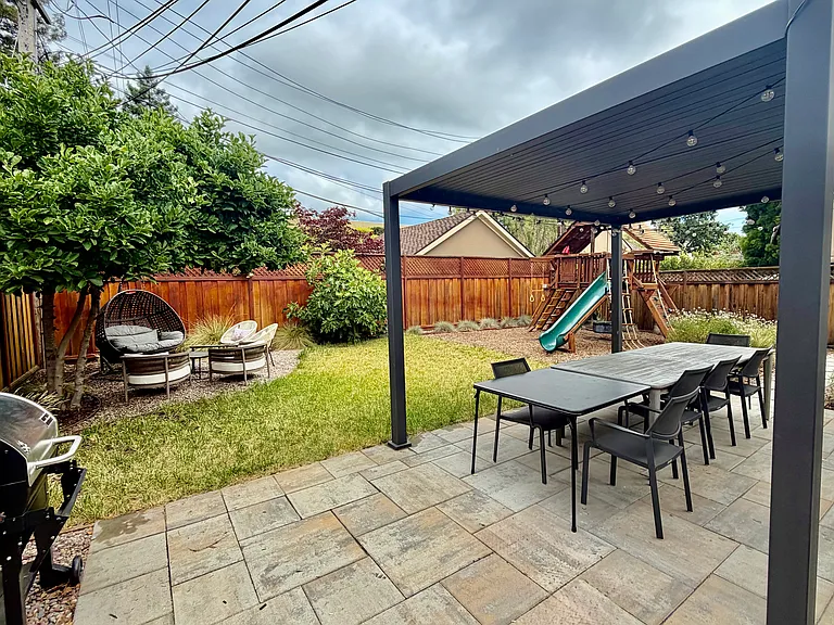 1414 Hopkins Ave — Photo 17