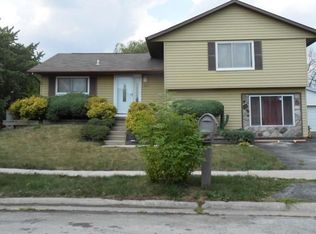 3511 Bordeaux Ct, Hazel Crest, IL 60429