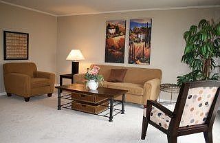 1st image of 286 Village Way
