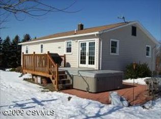 940 Grovania Dr, Bloomsburg, PA 17815