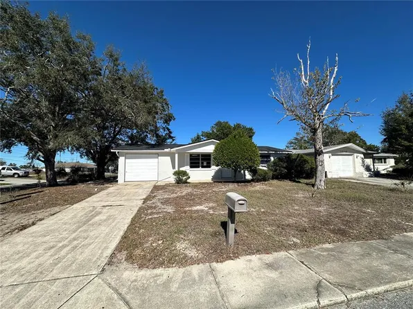 7513 Kensico Dr, Port Richey, FL 34668