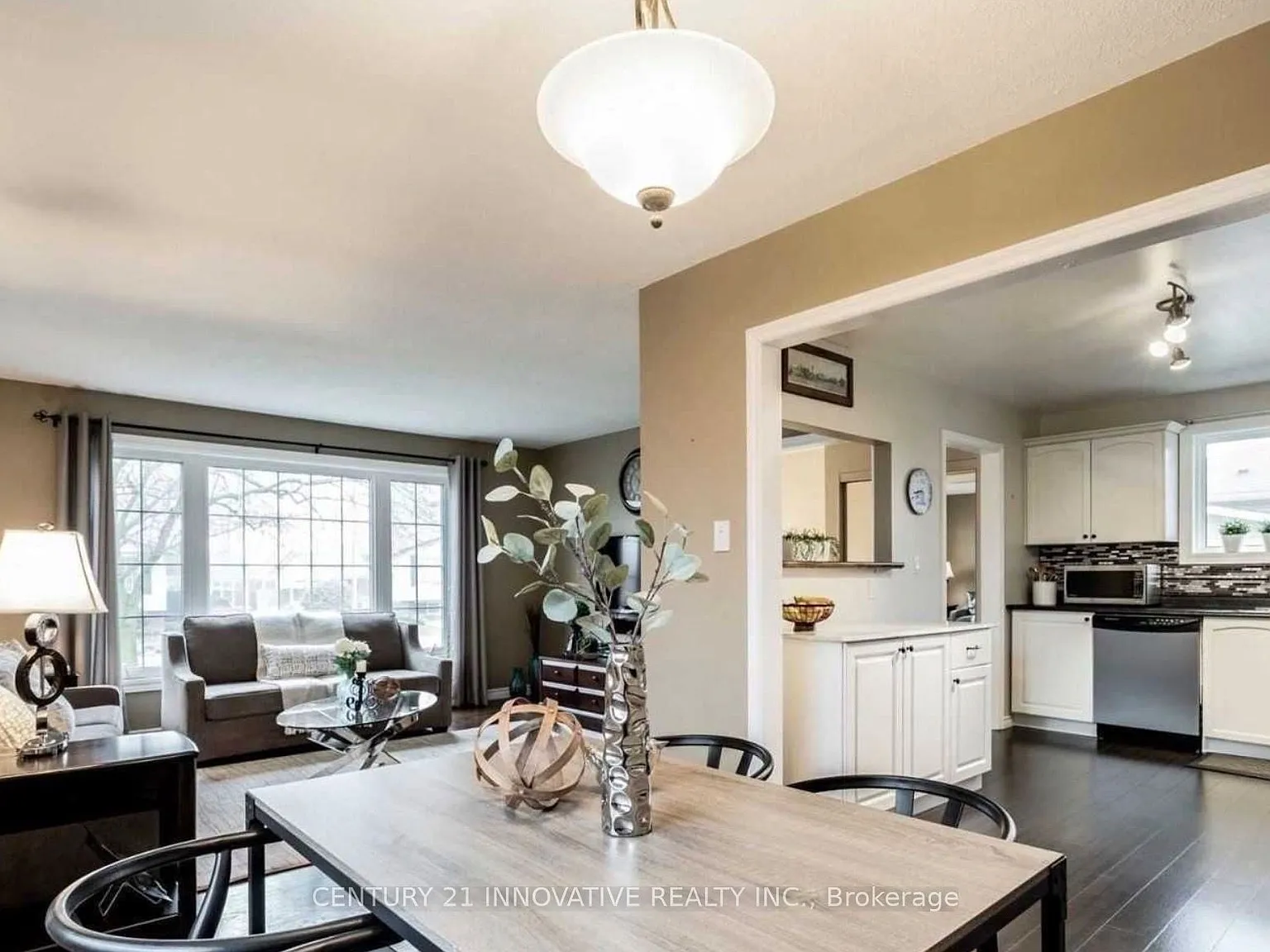 3 bed, $3,000 — Photo 3