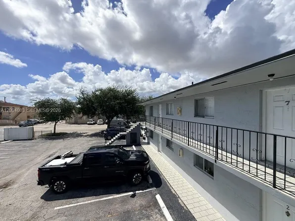159 W 8th St APT 8, Hialeah, FL 33010