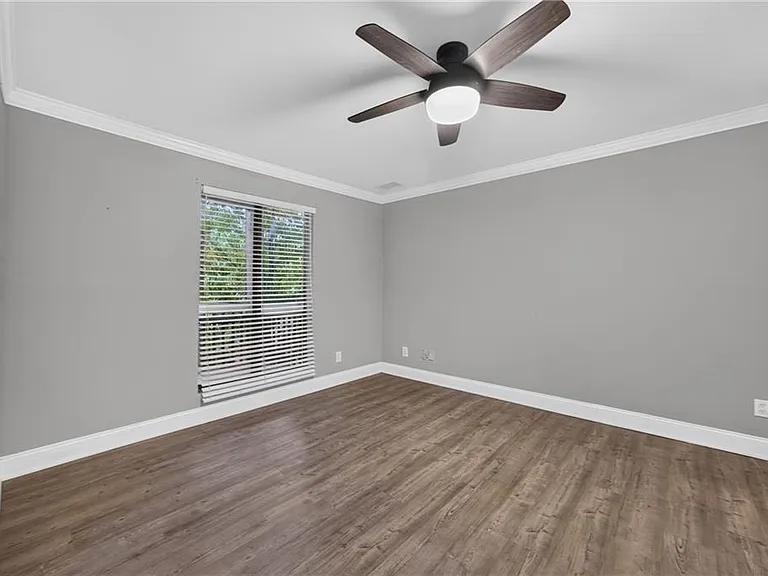 123 Warm Springs Cir — Photo 20