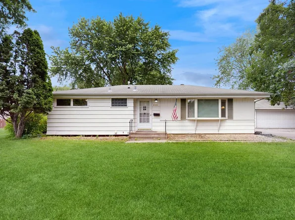 4200 Overlook Dr, Bloomington, MN 55437
