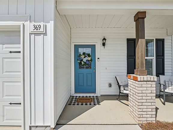 2nd image of 369 Sturgeon St