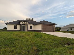 2823 17th St SW, Lehigh Acres, FL 33976
