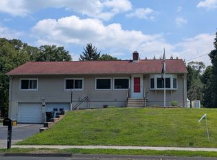 264 Timber Ln, Cheshire, CT 06410