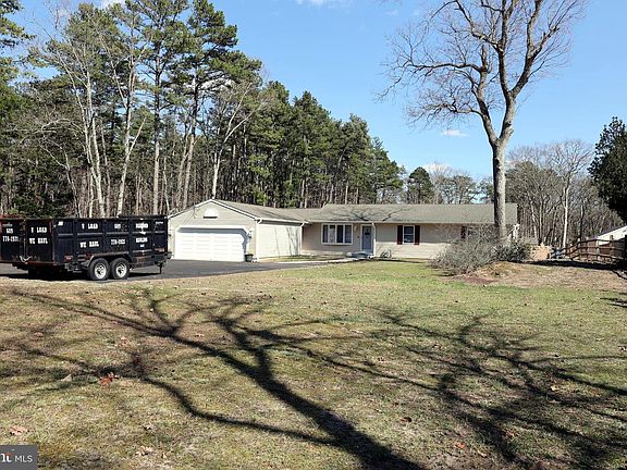 4th image of 66 Summit Dr