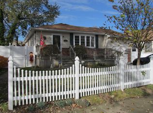 7 Dawes Ave, Amity Harbor, NY 11701