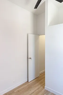 Rented by Smart City Real Estate LLC | media 12