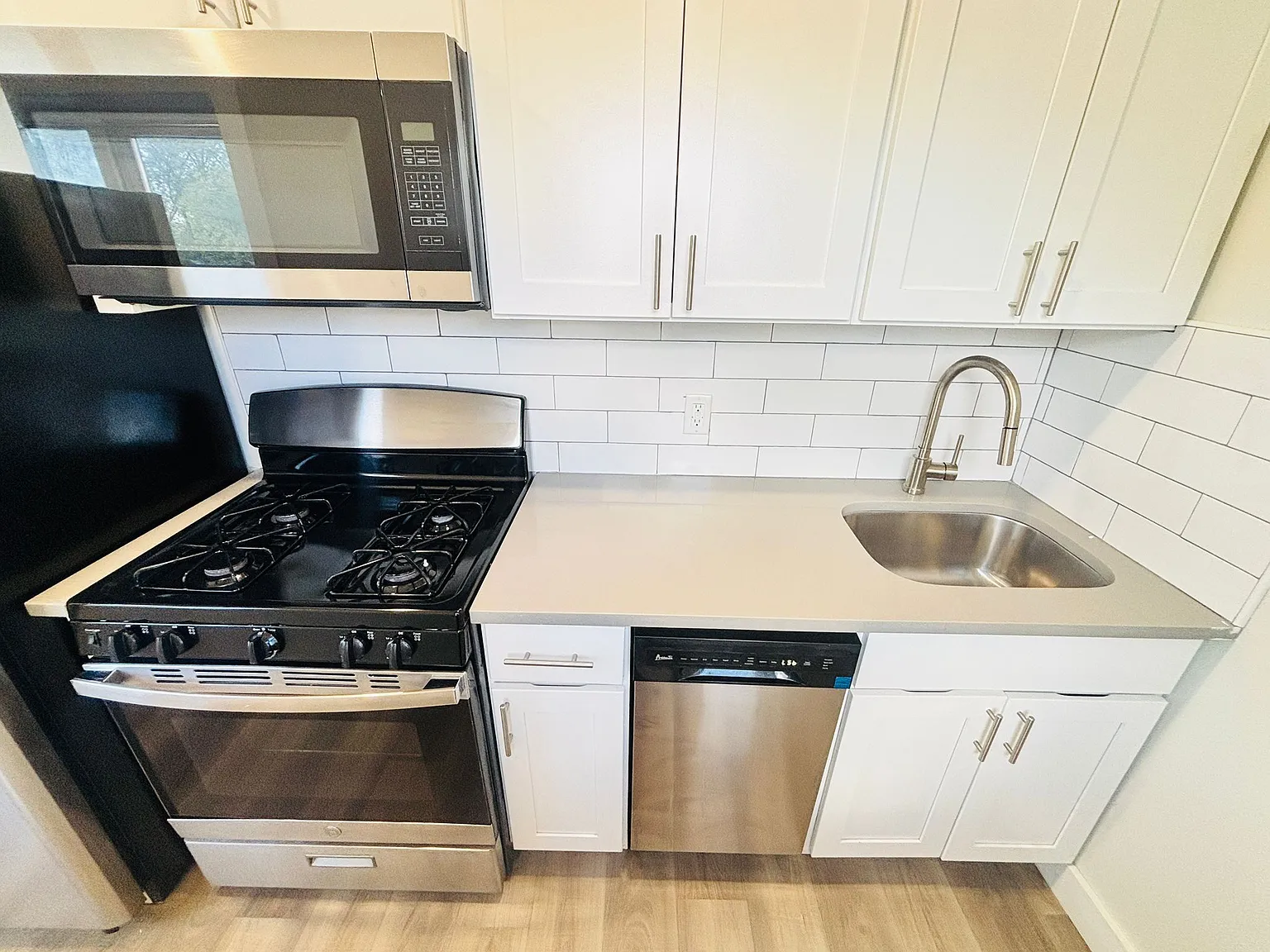2505 Kennedy Blvd — Photo 1