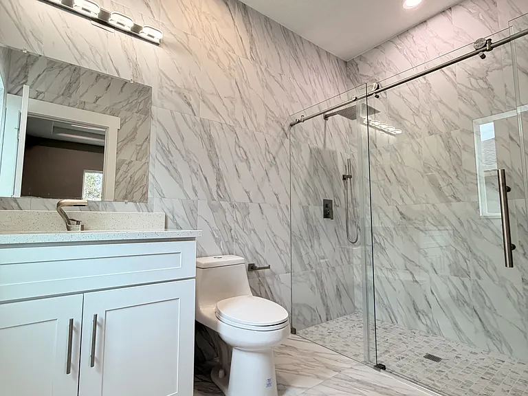 10 Lyons Pl #A — Photo 11