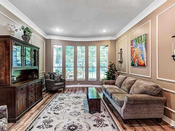 3rd image of 613 Prestonwood Cir