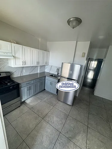 25 Cedar St Photo 1