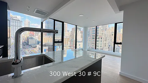 300 W 30th St #9C Photo 1