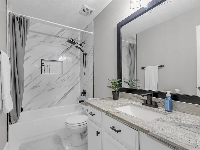 3002 E Lake Falls Cir — Photo 42