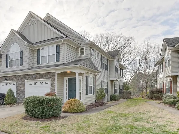 902 Sawgrass Ln, Portsmouth, VA 23703