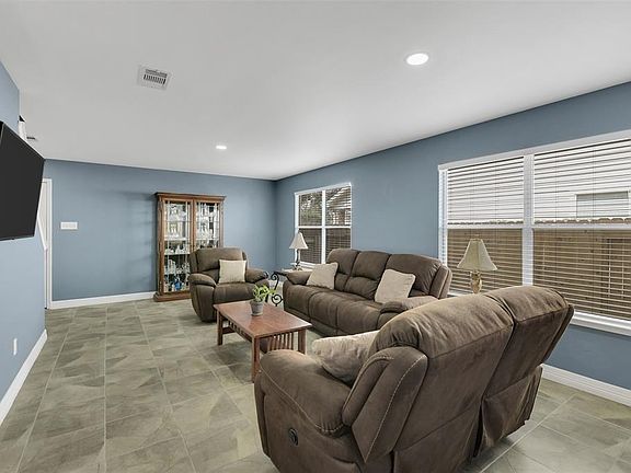 5th image of 11727 Pebble Sands Drive