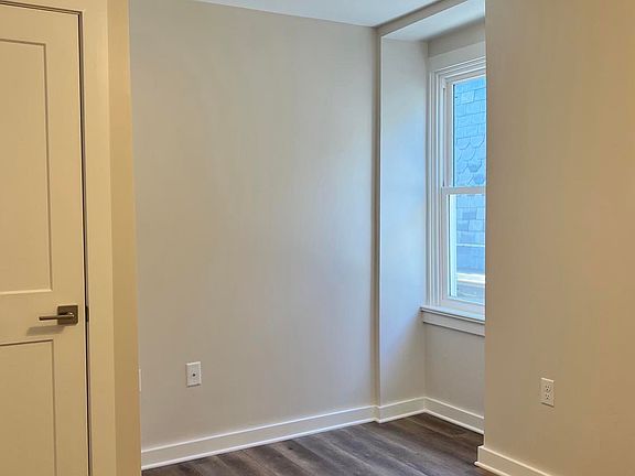 5th image of 2003 N 2nd St APT 3