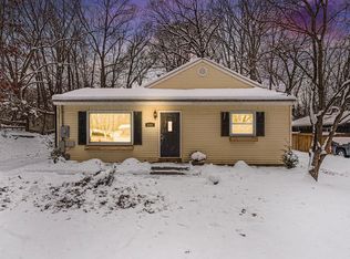 4341 Laura Ave NW, Comstock Park, MI 49321