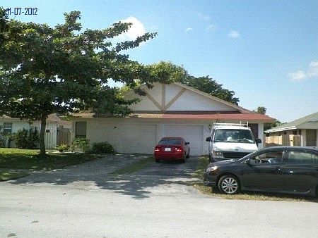 1st image of 1324 SW 74th Ave
