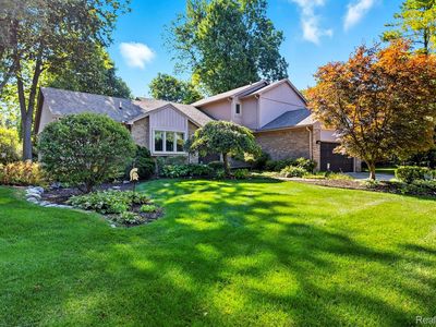 6572 Forest Park Dr, Troy, MI, 48098
