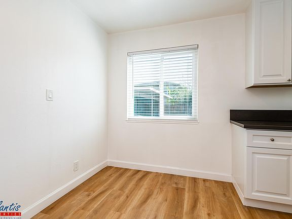 3rd image of 1570 Quebec Ct APT 2