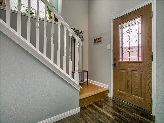 4th image of 3600 Renee Dr