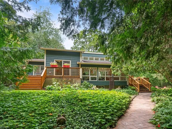 581 Orangeville Rd, Centre Wellington, ON N1M 1T9