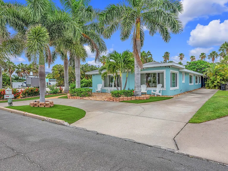 3111 Maritana Dr — Photo 1