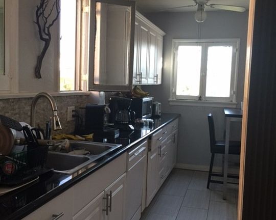 3rd image of 2816 W 43rd Pl